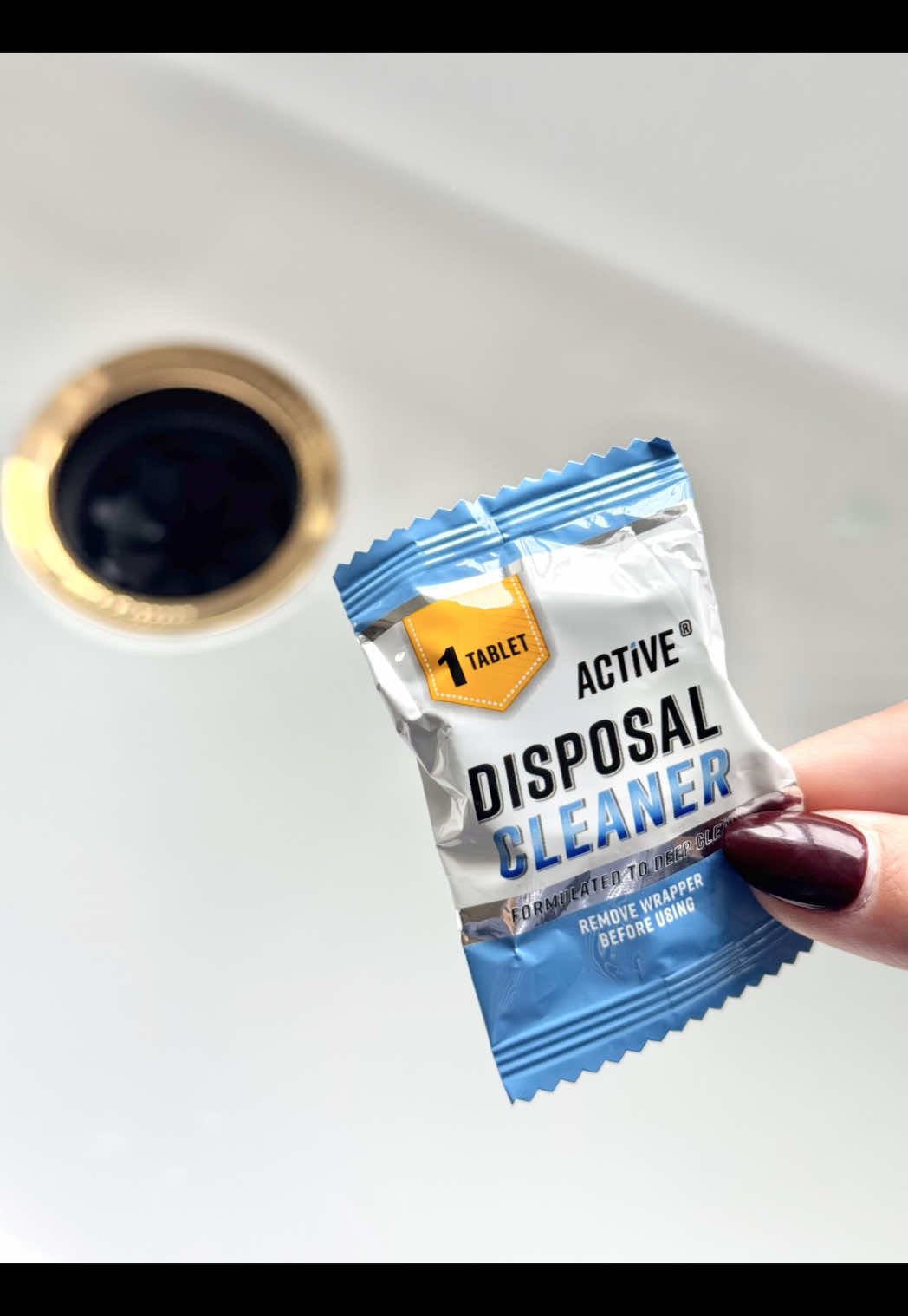Because the last thing you need is a stinky kitchen 🤮 These natural cleaning pods come in a pack that will last an entire year! 🙌 #founditonamazon #amazonhome 