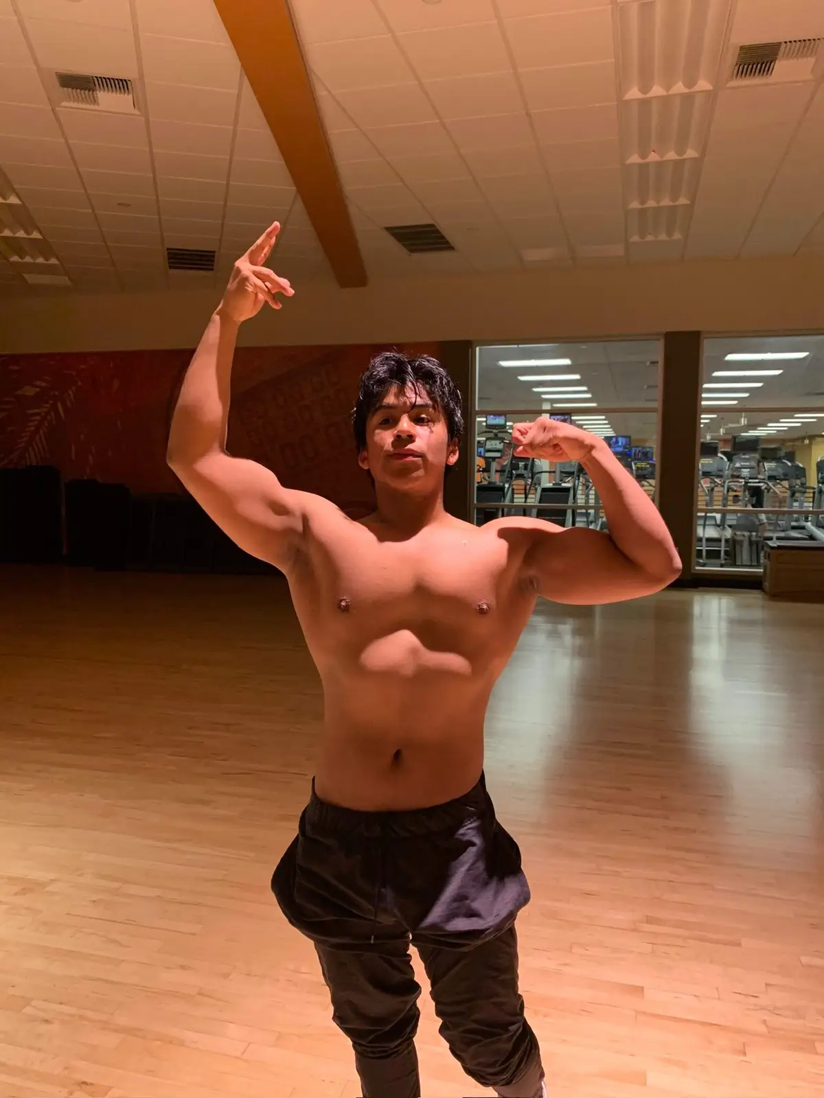 We all are already fit. We got keys. Where do you find your motivation? Externally or Internally? There ain't no better or worse. We all different with similar goals 