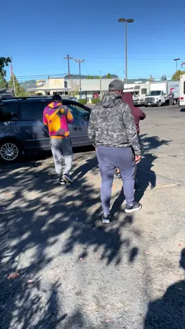 Watch out for these scammers out of Portland Oregon dumped oil all over my motor and in my exhaust and then told me I don’t have a choice that I have to give them my truck now for super cheap $15,000 truck then when I called them out and started recording, they all hid their faces and then put their hoods on. Then after I hit their mirror, they jumped out on me with baseball bats. Literally chasing me around swinging it trying to hit me until my girlfriend came running across the parking lot screaming she had a weapon. That’s the only reason why they stopped. They literally were trying to hit me with everything they had I was bobbing and we’ve been dodging and jumping the dude’s name from Facebook was Oscar I still have a bunch more information and his phone number and all types of stuff like that so let’s do our thing Internet and find these guys so they don’t scam anyone else#scam#warning⚠️fyp 