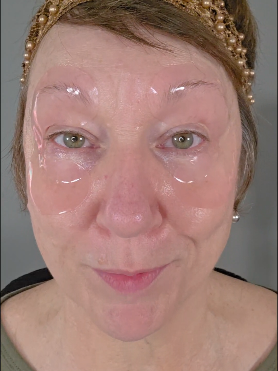 Puffy eyes be gone..Cosrx to the rescue. Smoothing, hydrating, brightening, ok for sensitive skin.  Perfect for depuffing and makeup prep. #matureskinmakeup #matureskincare #puffyeyes #makeupprep 