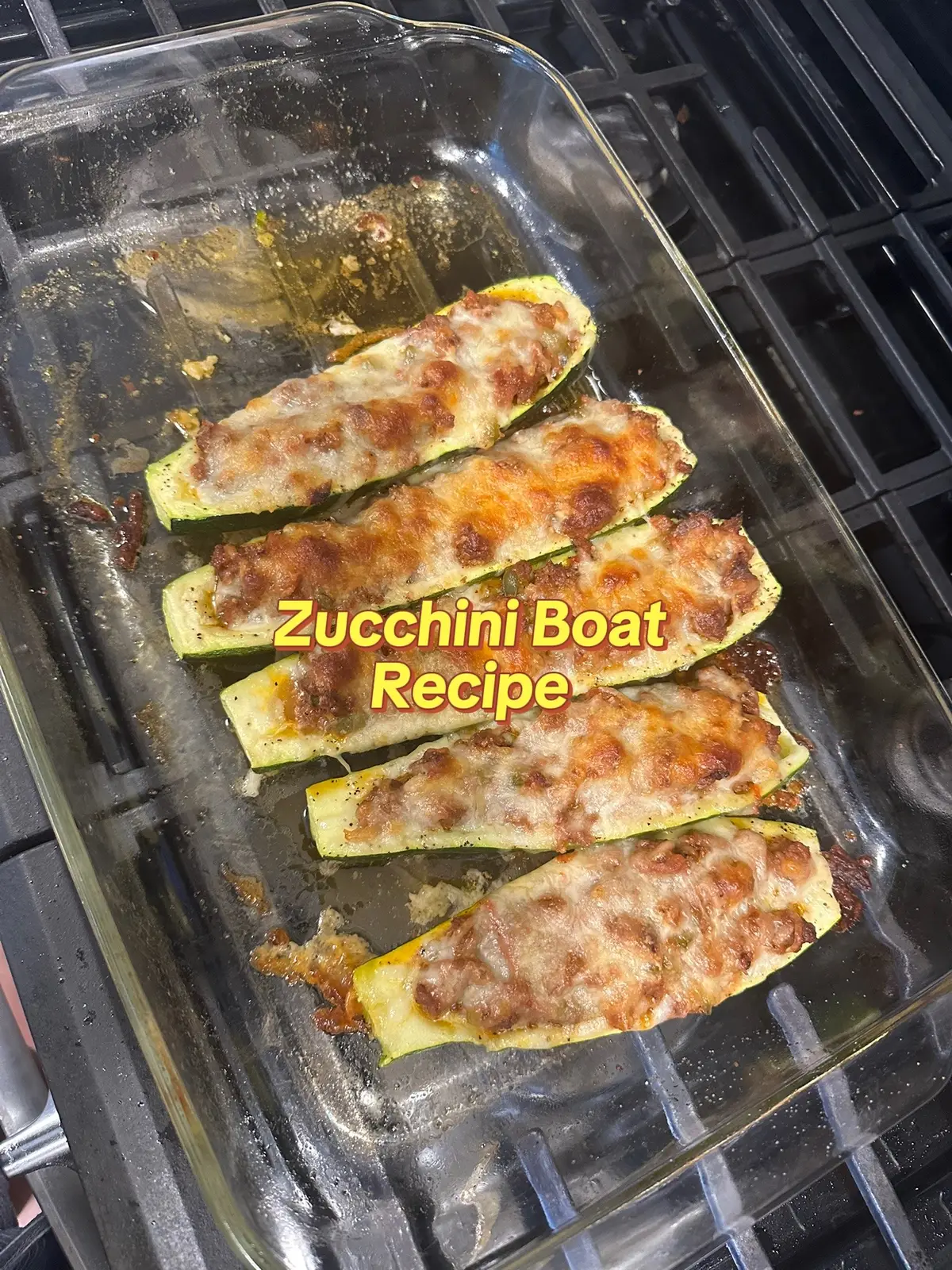 Quick dinner recipe if you’re trying to stay on the healthier side! This zucchini boat recipe is so easy & everyones going to be asking for more! #zucchinirecipes #DinnerIdeas 