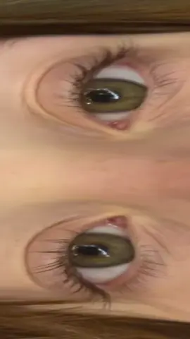 Кто там без косметики просил #глаза #спасибо #зеленыеглаза #трендсглазами #осень 