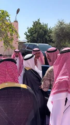 زيارة صاحب السمو الملكي الأمير الدكتور حسام بن سعود للشيخ مبارك بن عصيدان شيخ قبيلة بني حسن 