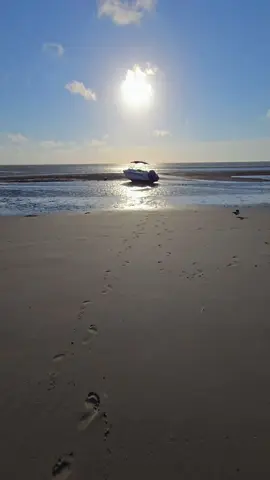 Replying to @boomerboard overextension is when you overextend your boundaries for other people. You could be physically injured. Or have a disability and you overextend. Making yourself worse. And the same goes for emotional issues. If you're in a relationship or a friendship, and you overextend yourself and it causes you anxiety, depression, panic. You have now overextended yourself for a person place or thing. So many people do not understand this.Even people who are going through physical and emotional issues. But the people that are not going through it definitely don't understand. And they either don't know, or they don't care. Ultimately, you'll be the one that pays the price.#health #mentalawareness #physicalawareness 