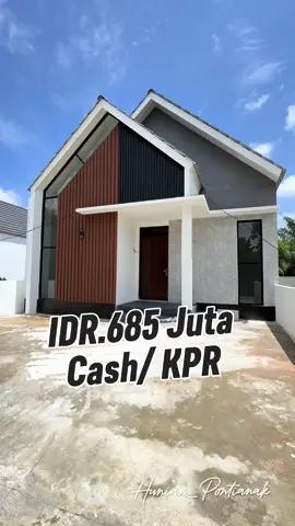 Suvarna D’Paris  Lokasi : Jalan Parit H Husein 2 Pontianak kalbar  Fasilitas : * Security 24 jam * CCTV komplek  * Fasum *SmartDor Lock *Semi Cluster  Tersedia Type 60 & 70  LT 8 X 17 m Type 60: Harga 685 Juta🔥     * 2 kamar     * 1 kamar mandi     * Carport cor + tali air     * Canopy      * Taman depan     * PDAM     * Listrik 1,300 watt     * Smartlock - Type 70 :  Harga 750 Juta 🔥     * 3 kamar      * 2 kamar mandi     * Carport Cor + Tali Air     * Canopy     * Taman depan     * PDAM     * Listrik 2,200w  Bonus :  *Meja Kompor  *Tong Oren 500lt  Hubungi: Wa ☎️ : 0852•4529•1812  Teza Bramasta  #hunianpontianak #rumahparis2pontianak #rumahpurnamapontianak #rumahkotabarupontianak #rumahmewahpontianak 