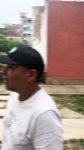 Gorritas del Tío Guty!! 😏 Contáctanos al DM y te contestamos al toke.