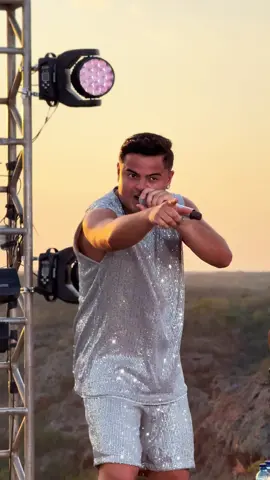 Audiovisual do “melhor repertório do Brasil” em breve, no YouTube! 🎥❤️🇧🇷 #heitorcosta 