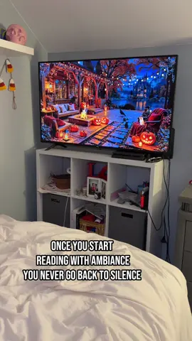 It’s so peaceful and beautiful I love it #bookambience #reading #firepitt #currentlyreading 