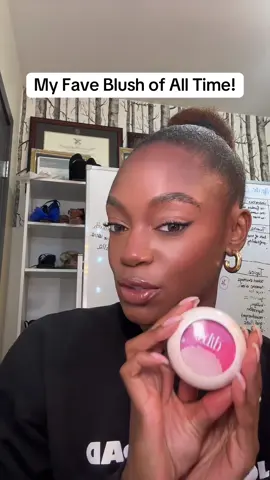 My favorite blush #fyp @DIBSBEAUTY 🩷