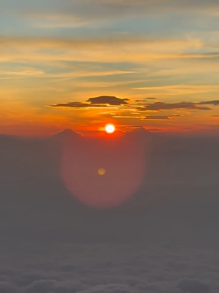 #3428mdpl #gunungslamet #sunrise #slametmountain 