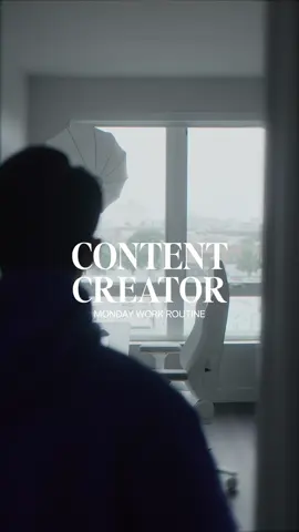 Content Creator Monday Work Routine 💬 People usually see the finished video not the hundreds of tiny tasks that get it there.  Mondays for me are all about editing, catching up on emails, and planning content for the week. It’s not always exciting, but it’s where momentum starts. How do you usually kick off your week? 👇🏼