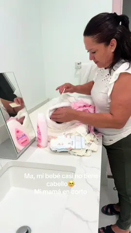 🤣🥹🥹🥹 #mamaprimeriza #babygirl #paratii #pregnancy #3weeks #chiste 