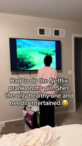 I told her I found a really cool Christmas thing on Netflix but she had to get close to get the full effect🤦🏽‍♀️ #fyp #netflixprank #viral #funny