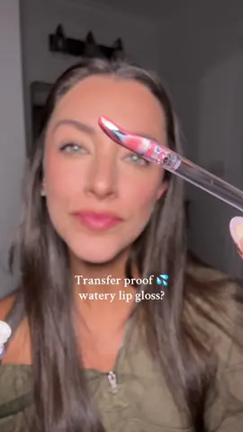 Transfer proof lop gloss that is 🔥 OBSESSED #judydolllipgloss #judydoll #transferprooflipgloss #tiktokshopcreatorpicks 