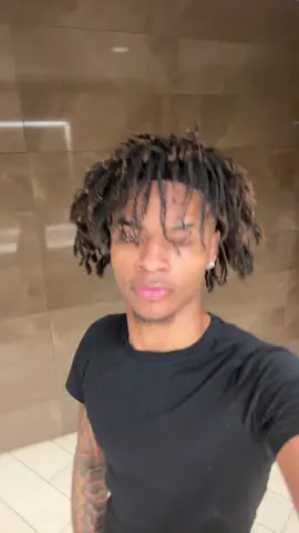 dumb ahh deodorant stain #fyp #blowthisup #viral #dontletthisflop #munyunace 