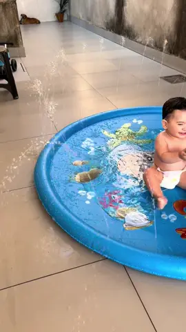 Ótimo presente para o seu filho nesse verão #piscina #splash #tiktokshop 
