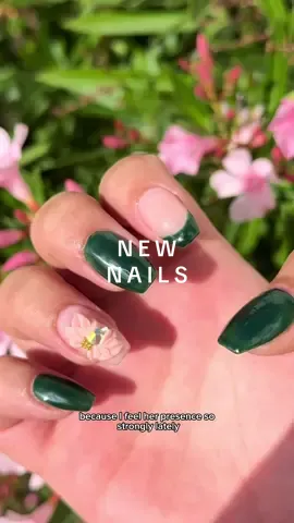 PINK+GREEN NAILS FOR GRANDMA SHIRLEY💗💚 #nails #nailart #naildesign #newnails #familyhistory 
