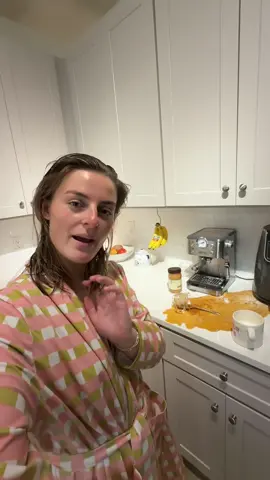 Tried to put peanut butter in my espresso shot so that’s why it looks chunky soooo ya 