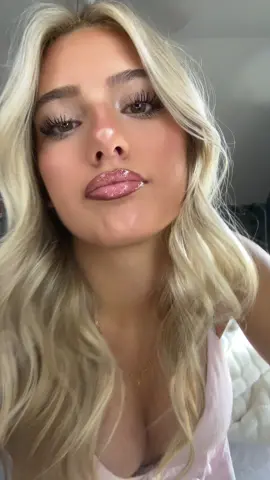 back when the blonde was freshh 