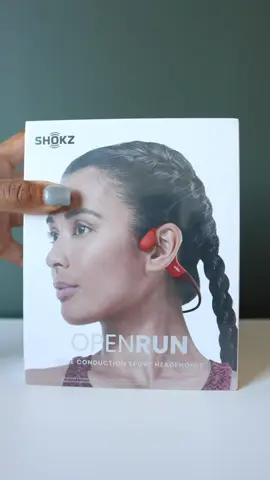 🎧 ASMR unboxing time 👀 Testing out the @shokz.oficial OpenRun headphones — these sit outside your ears so you can still hear everything around you 👏🏽 Perfect for runners who like to stay aware but still want their playlist bumpin’. What do you use on your runs — headphones, earbuds, or nothing at all? 👇 #Shokz #OpenRun #RunnerGear #RunningCommunity #MarathonTraining      