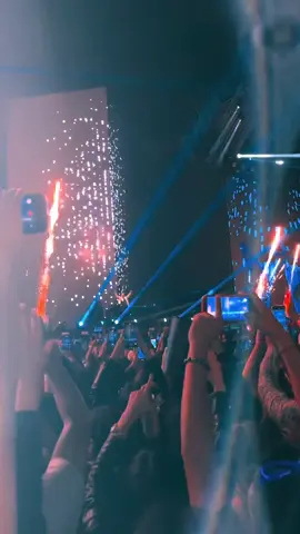 Respuesta a @Maria Claudia Sus deseos son órdenes 😎😂 @David Guetta #davidguetta 
