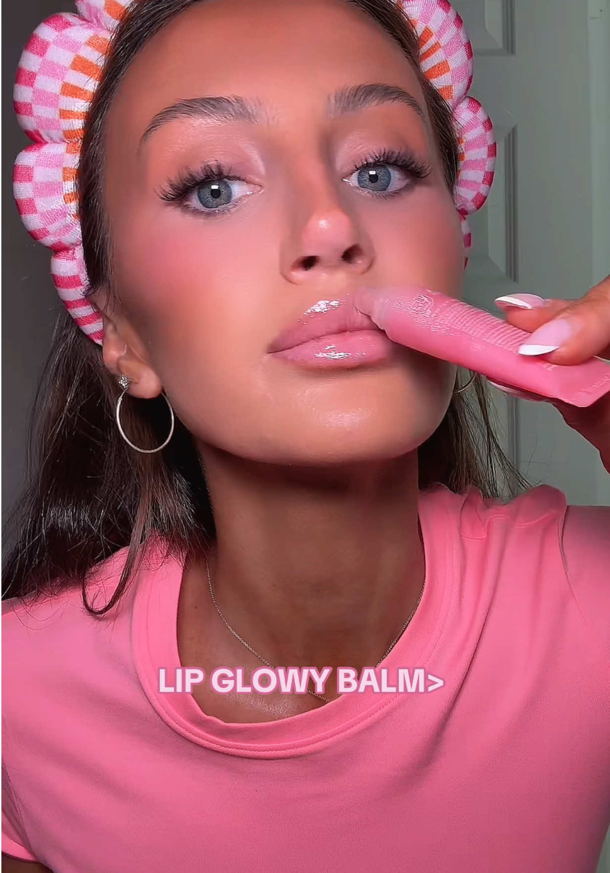 THIS GLOSS IS INSANE…✨ #lipbalm #laneigeglowybalm #lipcombo 
