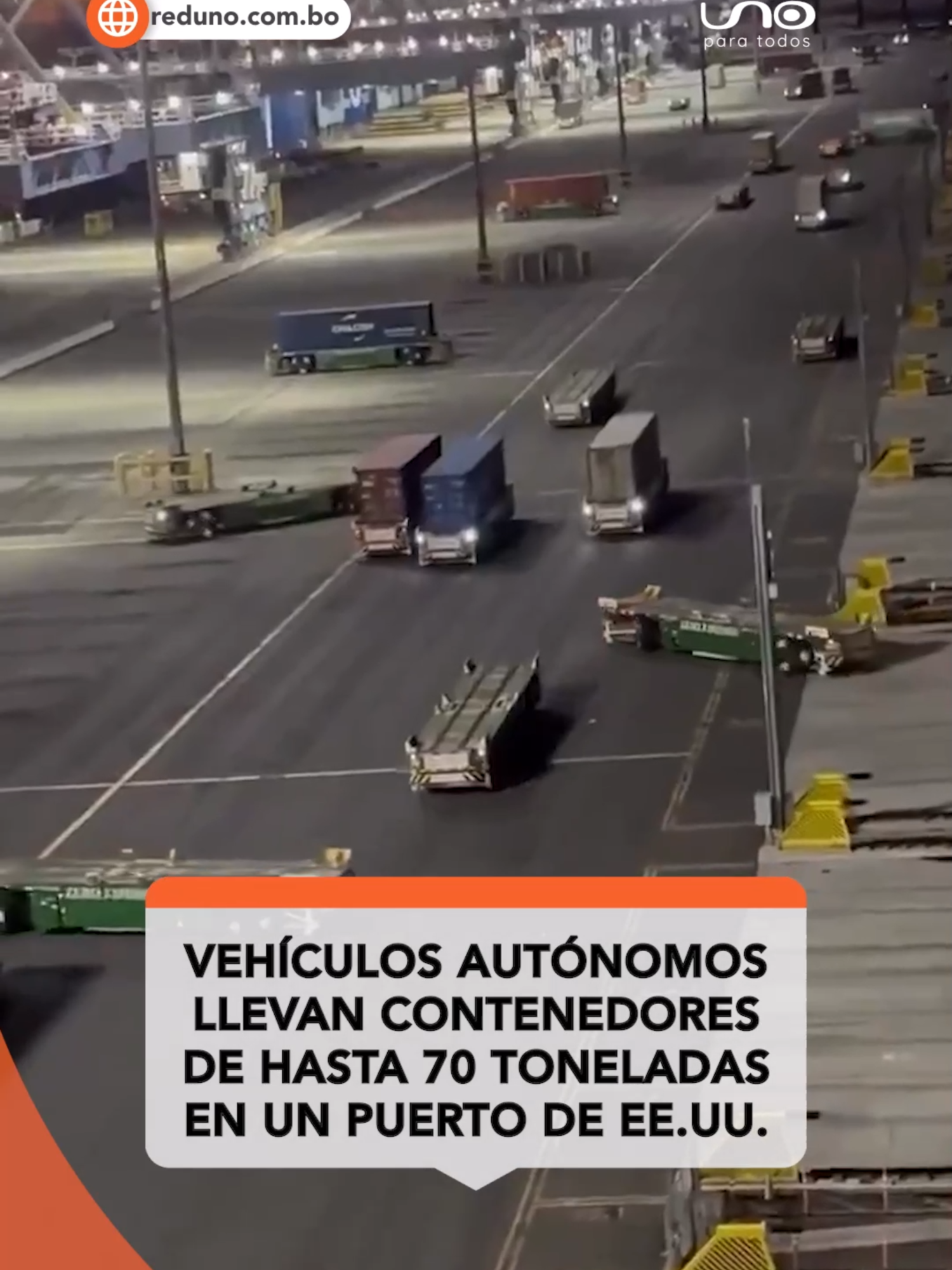 #Internacional | Este es el panorama en Long Beach, California: vehículos autónomos transportan enormes contenedores entre grúas, patios y vías férreas en uno de los puertos más avanzados del mundo. ▶️ Más información en www.reduno.com.bo #RedUno #Puerto #Comercio #California