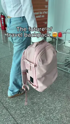 The future of travel backpack 😍🎒 #travel #travelling 