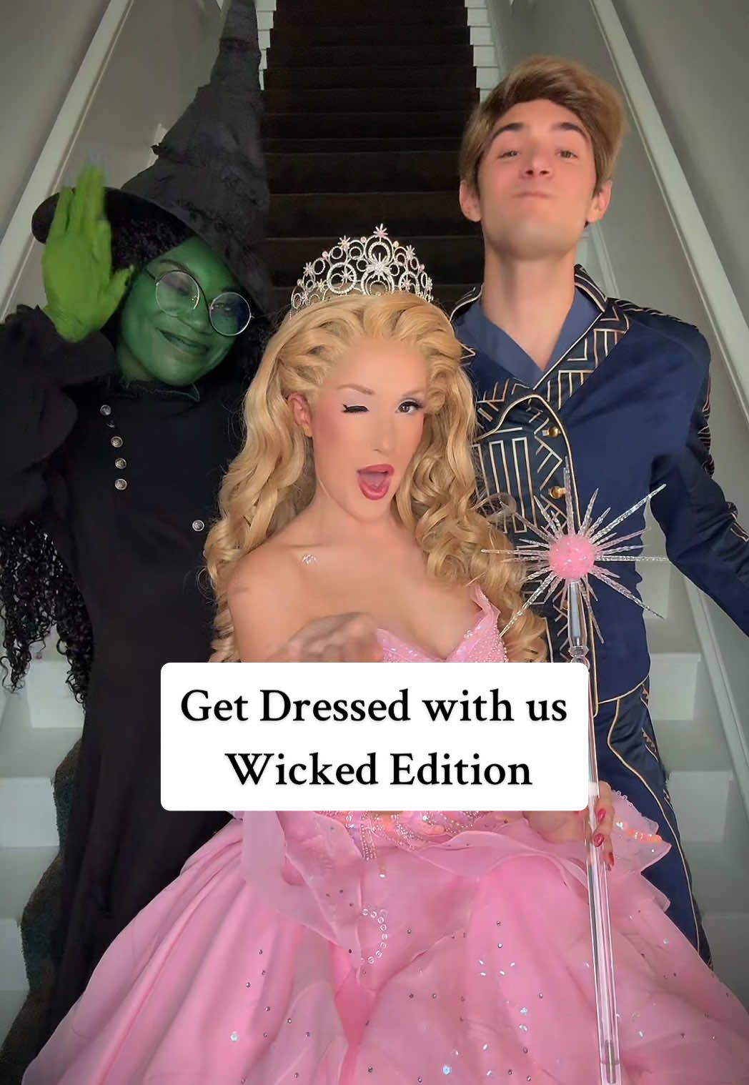 now you know that chaotic energy is required if you wanna work here. best wicked grwm everrr #partyprincess #wickedmovie #wickedpt2 #glindabubbledress #princesspartyperformer @CharacterConnectionCo. @mia darling 