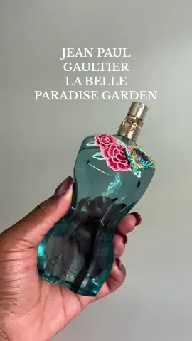{gifted by Jean Paul Gaultier}  The projection on this is amazing. I could imagine how this is going to perform in warmer weather, I love it! @jeanpaulgaultier @sephora #jeanpaulgaultier #sephora #fragrance #perfume #vanillaperfume 