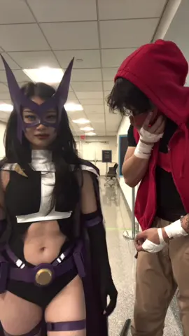 Ermm #nycc #dccosplay #redhood #huntress #cosplay 