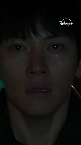 Ji Changwook is out for vengeance. Doh Kyungsoo wants control. Neither's backing down. #TheManipulated streams 5 November, on #DisneyPlusPH #JiChangWook #DohKyungSoo