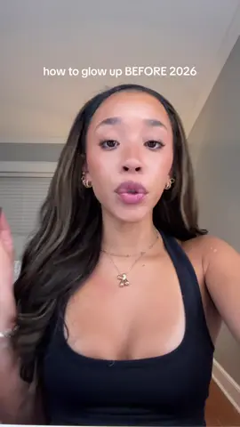 here’s how the girlies are glowing up BEFORE the new year….i fear we don’t have much time divas 🥲#creatorsearchinsights #glowuptips #winterarc #girladvice #howtoglowup 