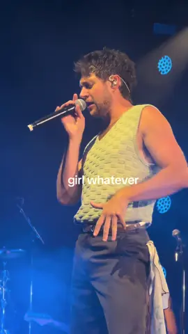 Take me back #niallhoran 
