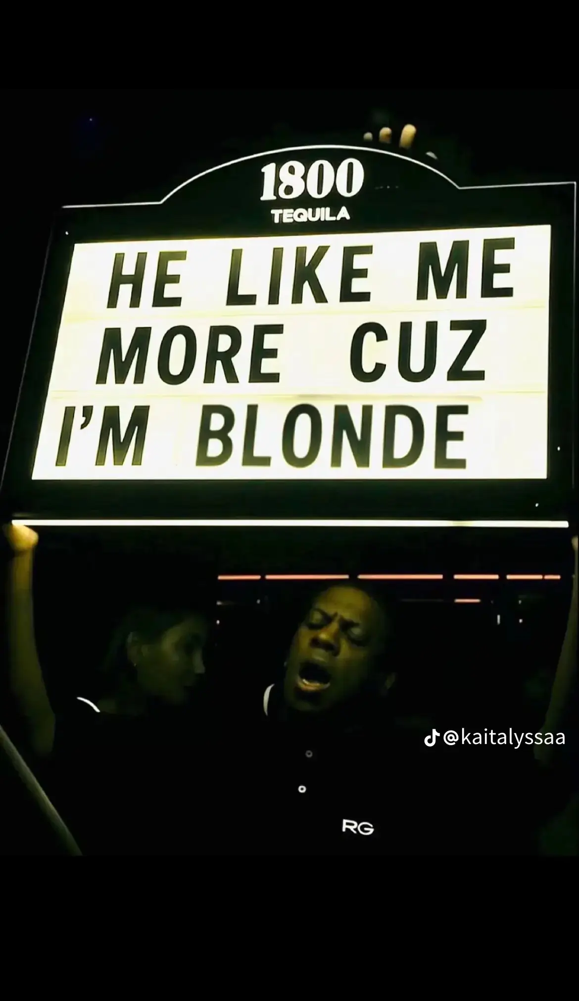 #dumpy #blonde #brunette 