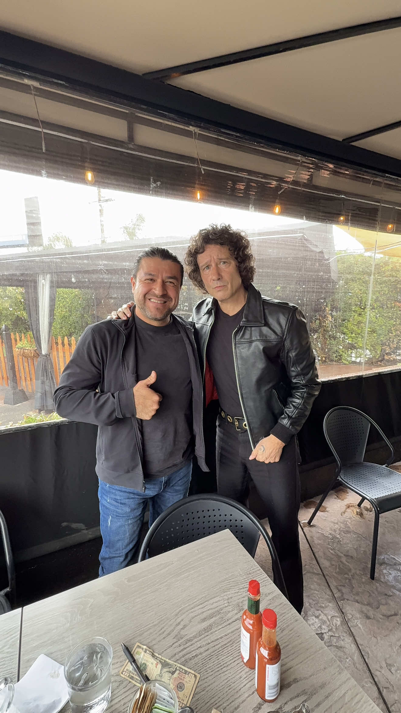 Tu, yo y Bunbury ❤️‍🔥@Carlos Ibarra @Bunbury Oficial #fyp #heroesdelsilencio #paratiiiiiiiiiiiiiiiiiiiiiiiiiiiiiii #bunbury #fan 