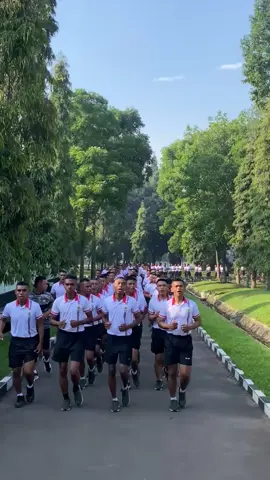 semoga sehat selalu yah kaliann🤗😇 dan semangatt lagii,bulann depan kita kmpul bareng dgkeluarga😇semoga tiba dan selamat dgorontaloo yahh abangg🖤  #tni #pusdikpom  #masoberanda  #fylpシ 