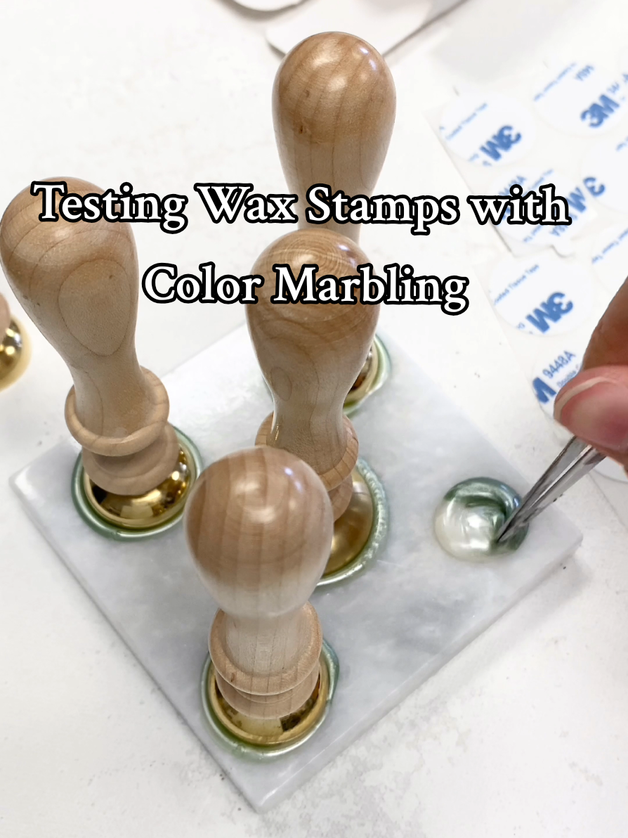 We used our Mirage (silver green) and Pearl (white shimmer) wax colors for this one🫶 #stationery #waxseal #waxsealstamp #waxstamp #foryou 