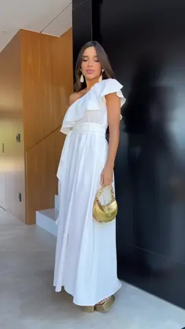 👗✨ Leveza e elegância para arrasar em qualquer festa! 💖 Vestido Longo Feminino Soltinho Nula Manga – com babado Mula Manca, perfeito para ocasiões especiais ✨ ✅ Caimento confortável e sofisticado ✅ Design elegante que valoriza qualquer look ✅ Ideal para festas e eventos 👉 O link está no primeiro comentário! #VestidoLongo #FestaElegante #AcheiNaShopee #LookDeFesta #modafeminina 