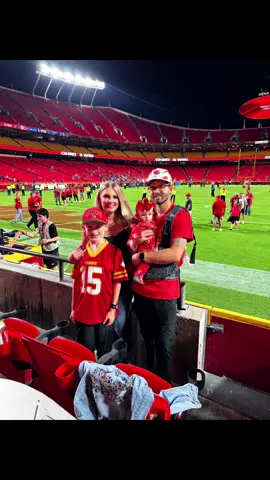 Some more special moments from our first @Chiefs game! We even saw @Taylor Swift and @Travis Kelce but unfortunately they did not see my sign 💀. And Arrowhead had a nursing room! It was the perfect night for our guys birthday 🫶🏻 #chiefs #swiftie #sundaynightfootball #family 