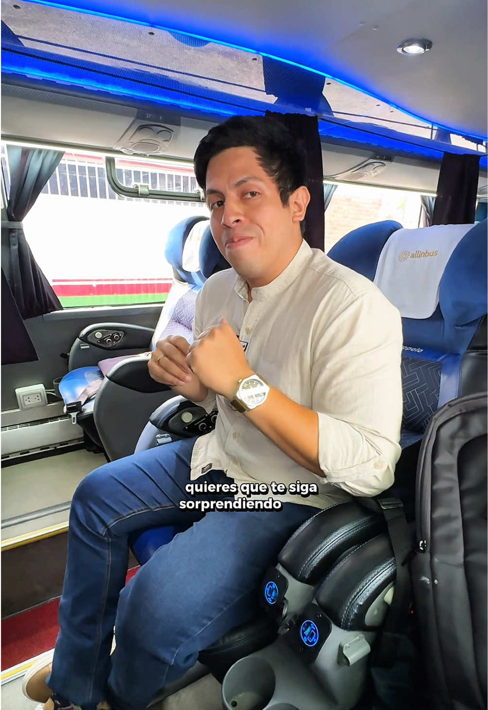 ¡Nos vamos de Chiclayo a Huaraz! Pero antes una pausa para ver las novedades de @Allinbus con su servicio Gold. No olvides que este 17 de octubre es la inauguración de la sala Gold y la ruta Chiclayo - Lima con el servicio Gold. #chiclayo #lambayeque #pimentel #peru #viajes 