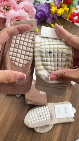 Combo tất chống trơn trượt cho bé miễn ship #tat #tatchongtron #tatchobe #phukien #Xiaohaha 