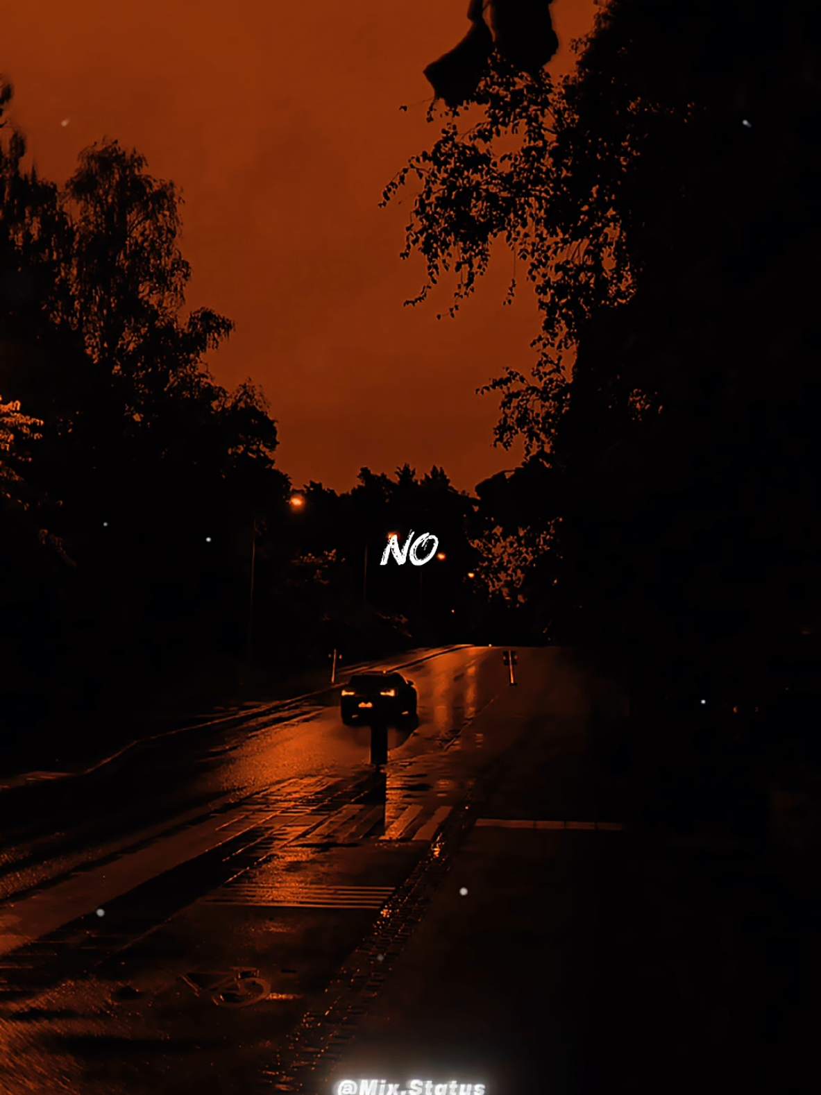 carrego o mundo inteiro no peito..🎧 . . . . . #lirycs #musica #LIVEIncentiveProgram #GenuineInteractionMatters #PaidPartnership 