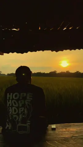 Tergantung cara…. . . . #fyp  #CapCut  #sunset  #katakata 