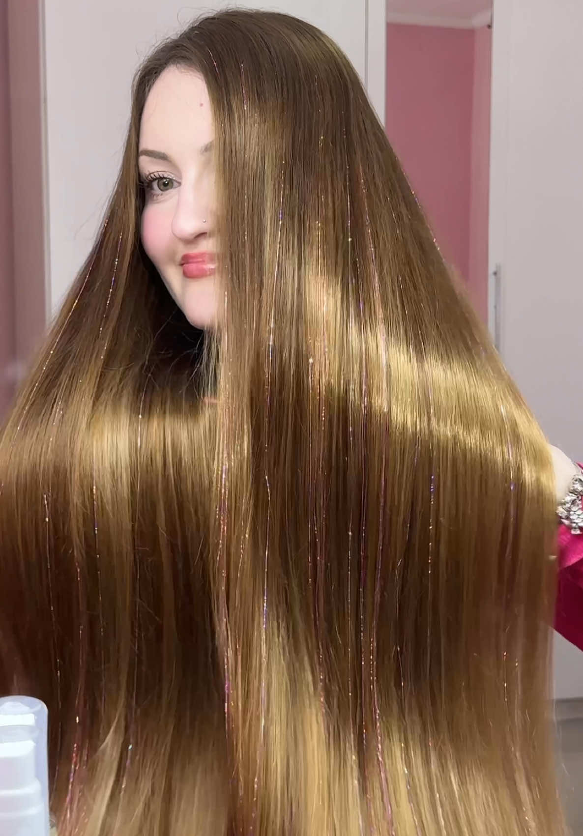 seu cabelo se encaixa em qual desses? fino, ressecado, com frizz ou opaco? saber o melhor óleo reparador pro seu cabelo faz todaaaaa a diferença nos cuidados! 💖  ID no mercado livre:  1LUIS6-2GRV 1LUIS6-FCUY 1LUIS6-M02A 1LUIS6-KKSJ @Forever Liss @Mercado Livre Moda #OMelhorDaBeleza #MercadoLivreModa #reparadordepontas #dicasdecabelo #girlssupportgirls 