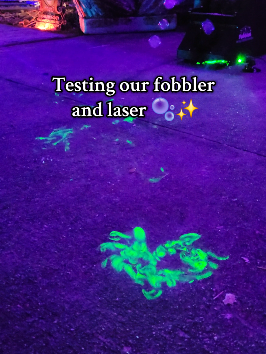 Ok fine, this IS MAGICAL ✨️🫧🖤 We finally couldn't resist testing out the laser effect since our fog bubbles are always a hit each year! Shout out to @Froggy's Fog  #Halloween #magic #halloweendiy #halloweendecor #spookyseason