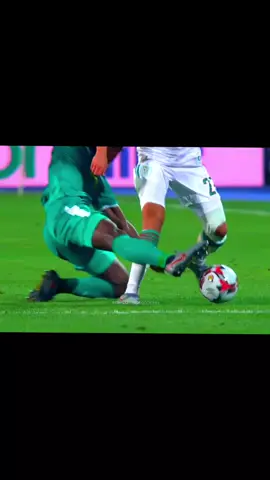 عندما كان وسط ميدان المنتخب بخير 💔