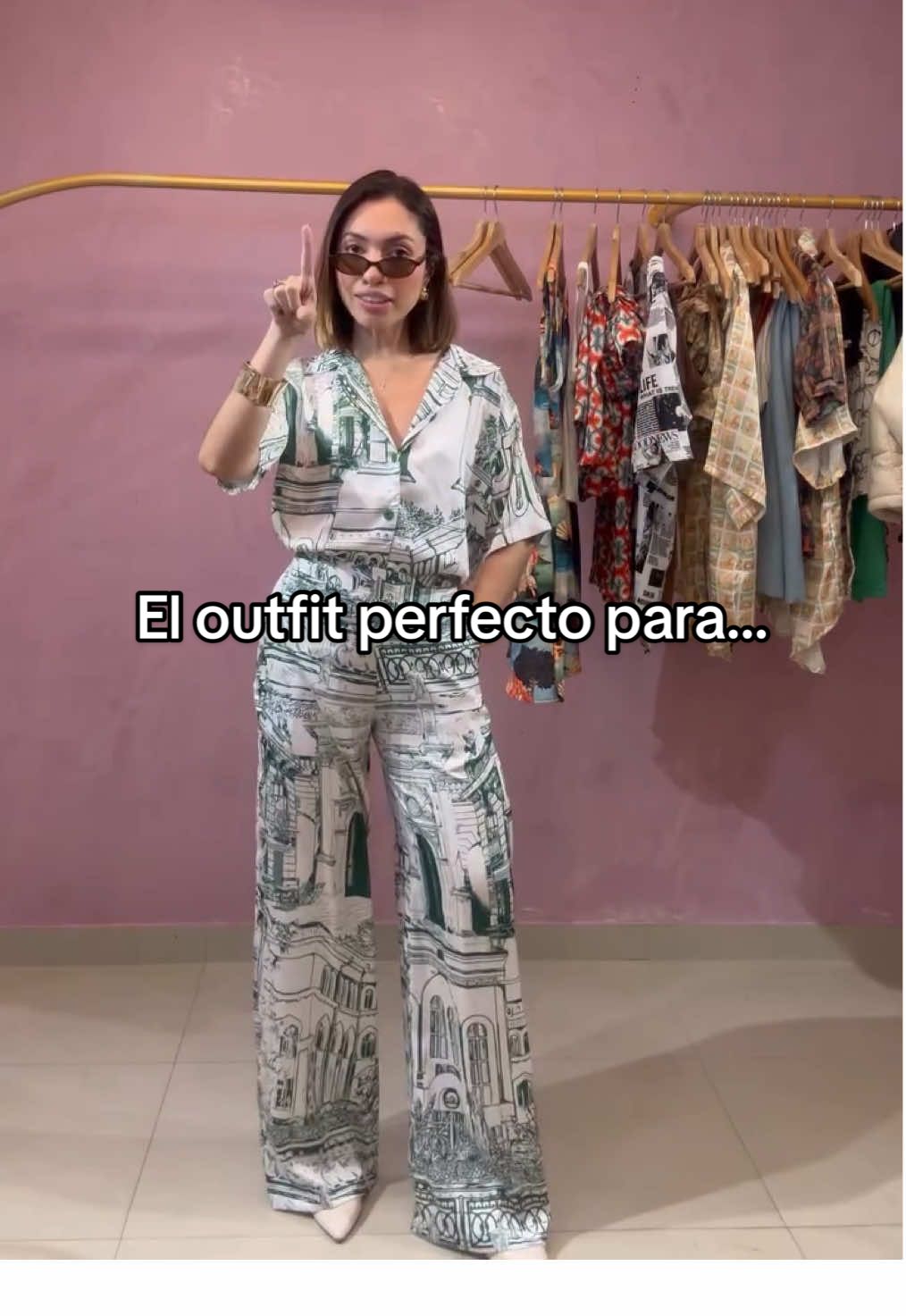 El outfit perfecto para llegar a esa cita de trabajo y que tu outfit hable por sí solo😎😌 #marcacolombiana #modatiktok #outfitideas #foryou 