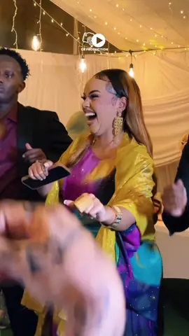 Kaalay adhaxdiyo @YONEZ CROWN  @DHashii qaranka 💚🤍❤️  . #crproduction #fyp #hargeisa 