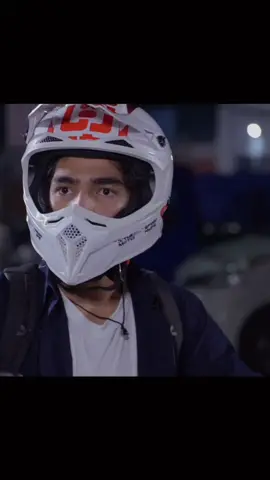 kok nyesek yaa liatnya 🥲🥹urat tangan ayah sampek menonjol gitu, ekspresi mata, dan gerak gerik tubuh nya kayak bener-bener nyesek karena cemburu ☹️😭tapi acting ayah keren banget 👍👍👍vibes cemburu buta nya nyampek banget ke hati penonton🙂 #harqeel #harryvaughan #aqeelacalista #agz #fyp 